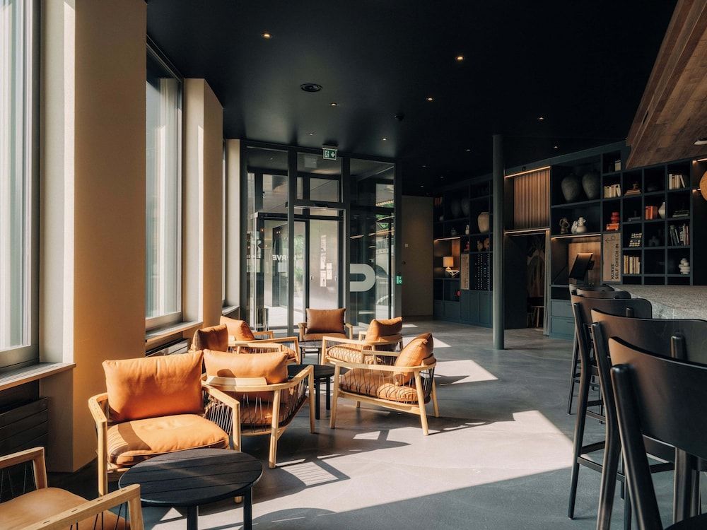 KURVE Apartments & Lounge 1