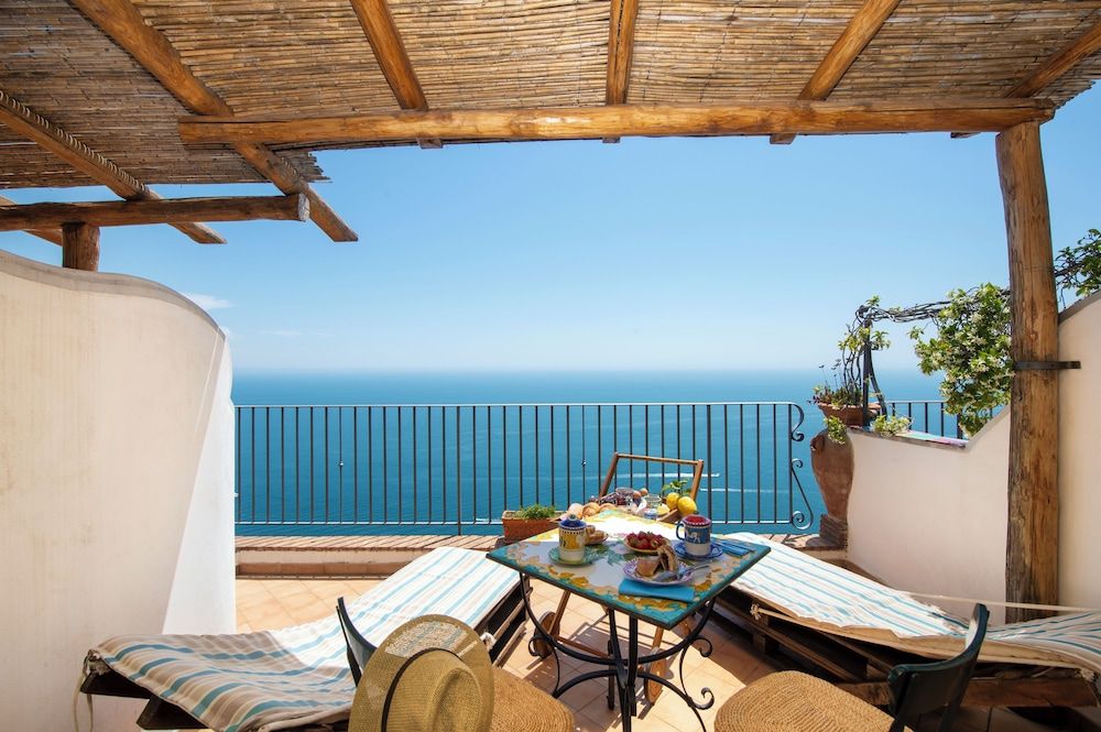 Amalfi Residence 1