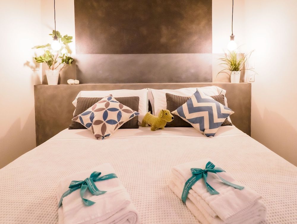 Camaella Luxury Studio with AC 1