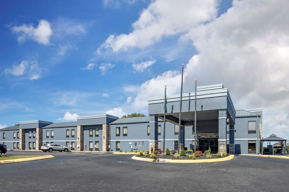 Quality Inn Clarksville - Exit 11 1