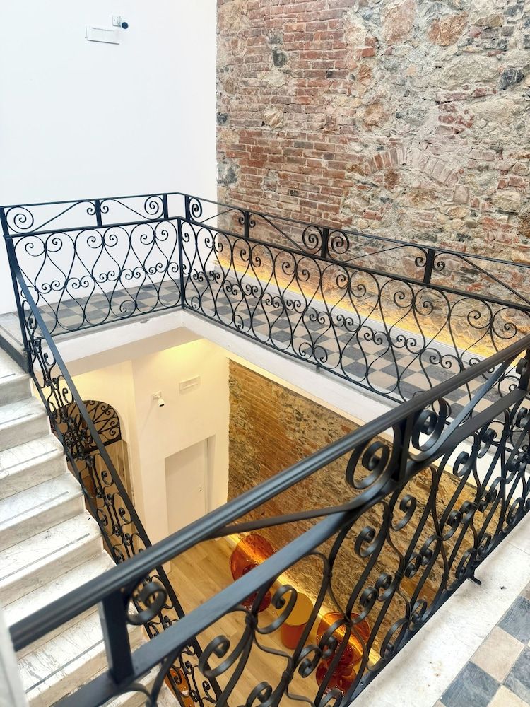 Palazzo Garbusi 2