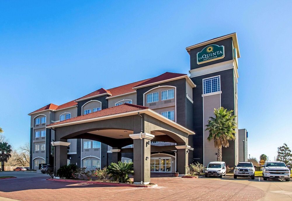 La Quinta by Wyndham Columbus TX 1