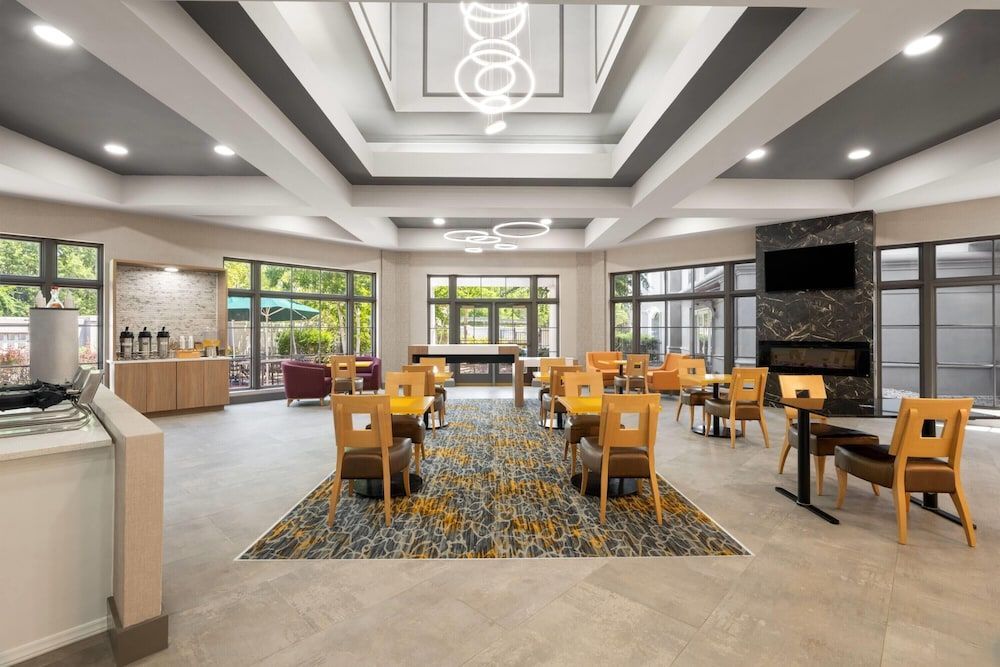 La Quinta by Wyndham Raleigh Cary 2