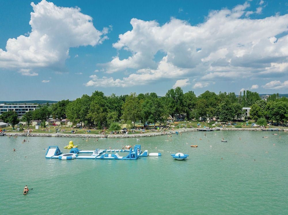Balatontourist Füred Camping & Bungalows 1
