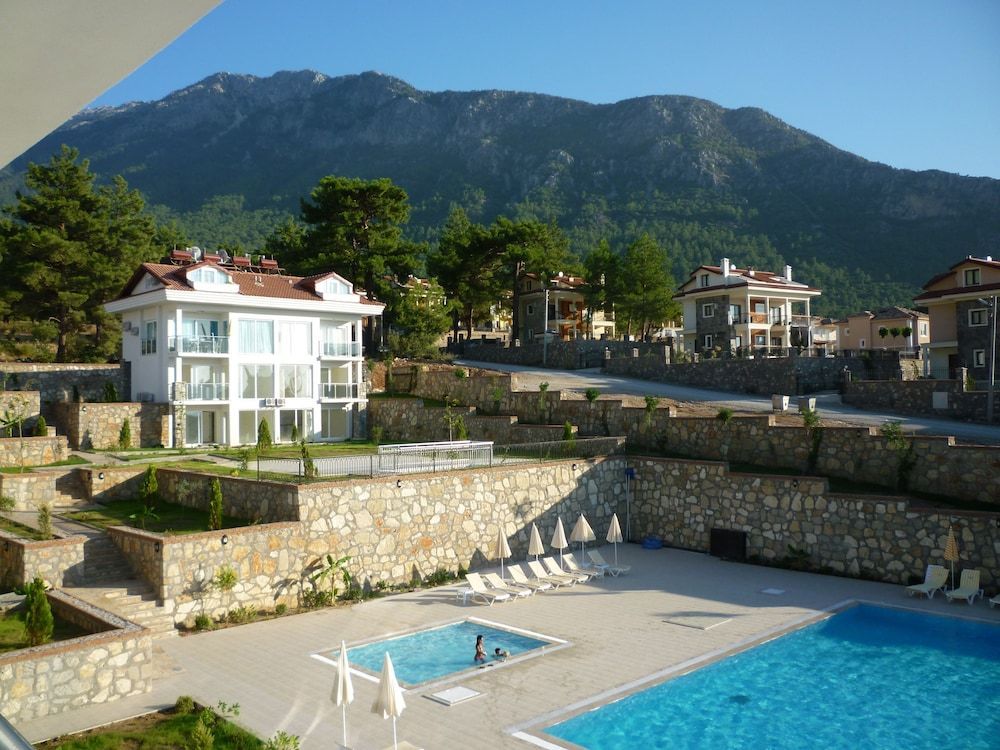 Orka Gardens Apartments 1