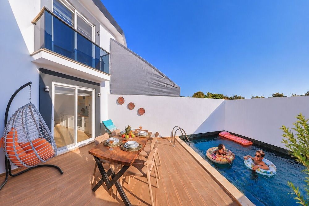 Villa Ay 1