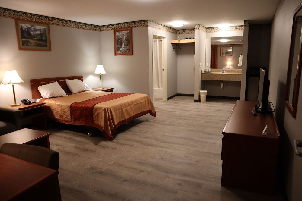 Express Inn & Suites Eugene 1