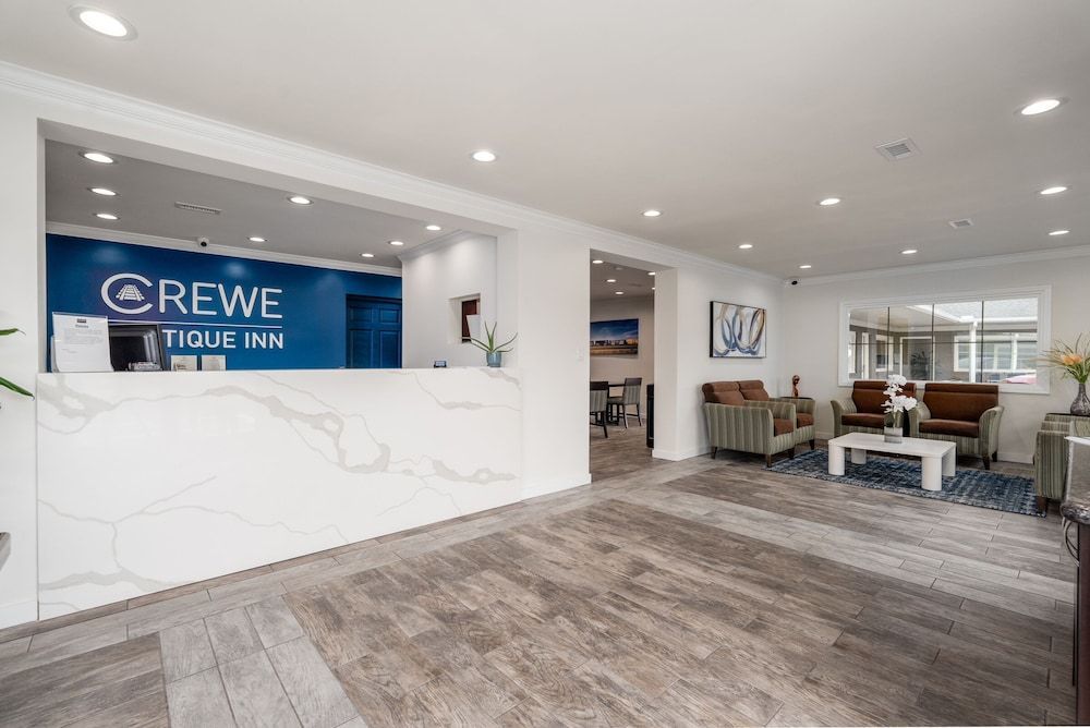Crewe Boutique Inn 2