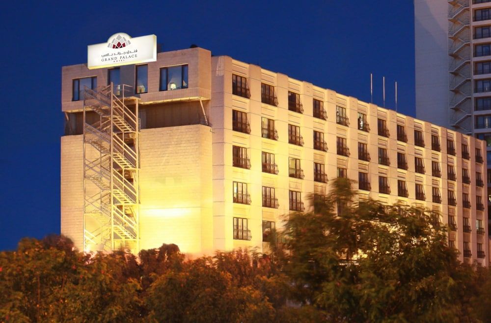 Grand Palace Hotel 1