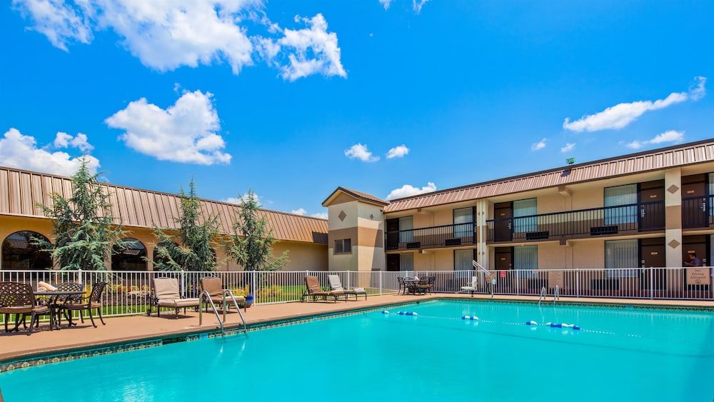 Best Western Tulsa Airport 1
