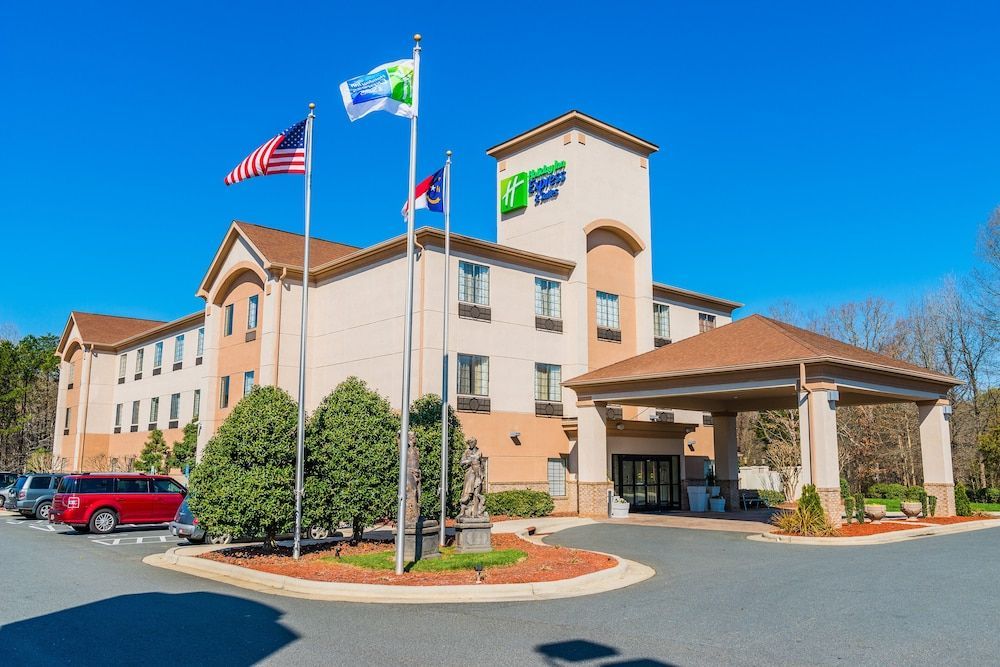 Holiday Inn Express & Suites ALBEMARLE by IHG 1