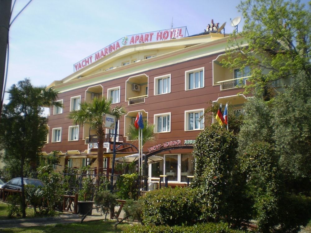 Blue Yacht Marina Apart Hotel 1