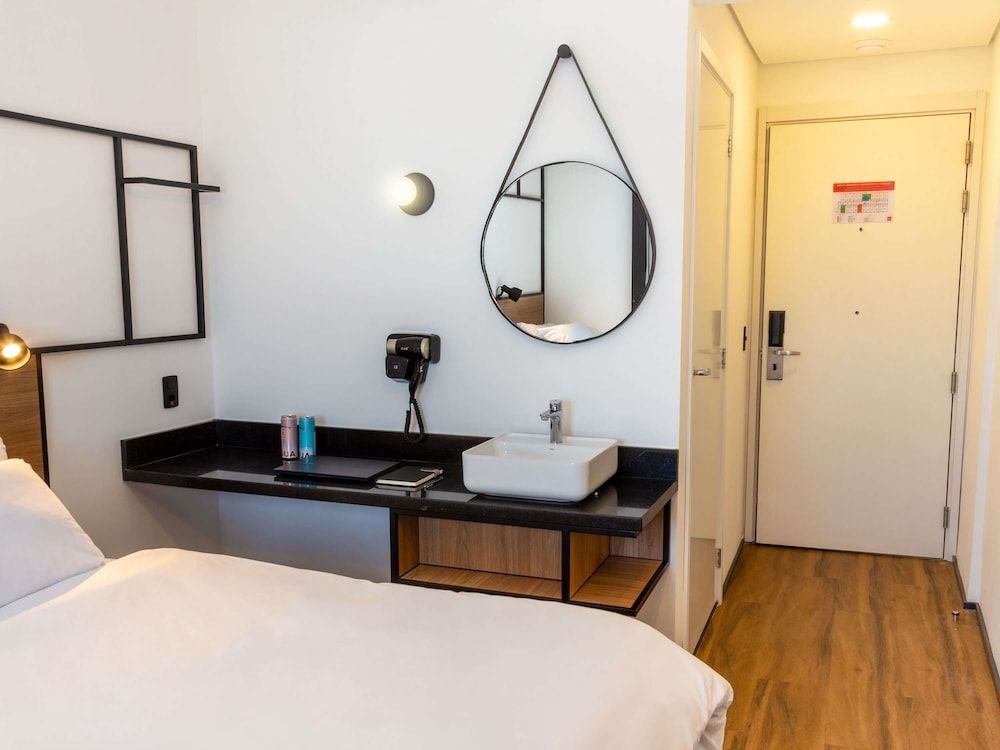ibis Jaú 1