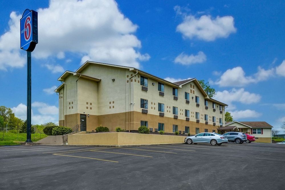 Motel 6 Montoursville, PA - Williamsport 1