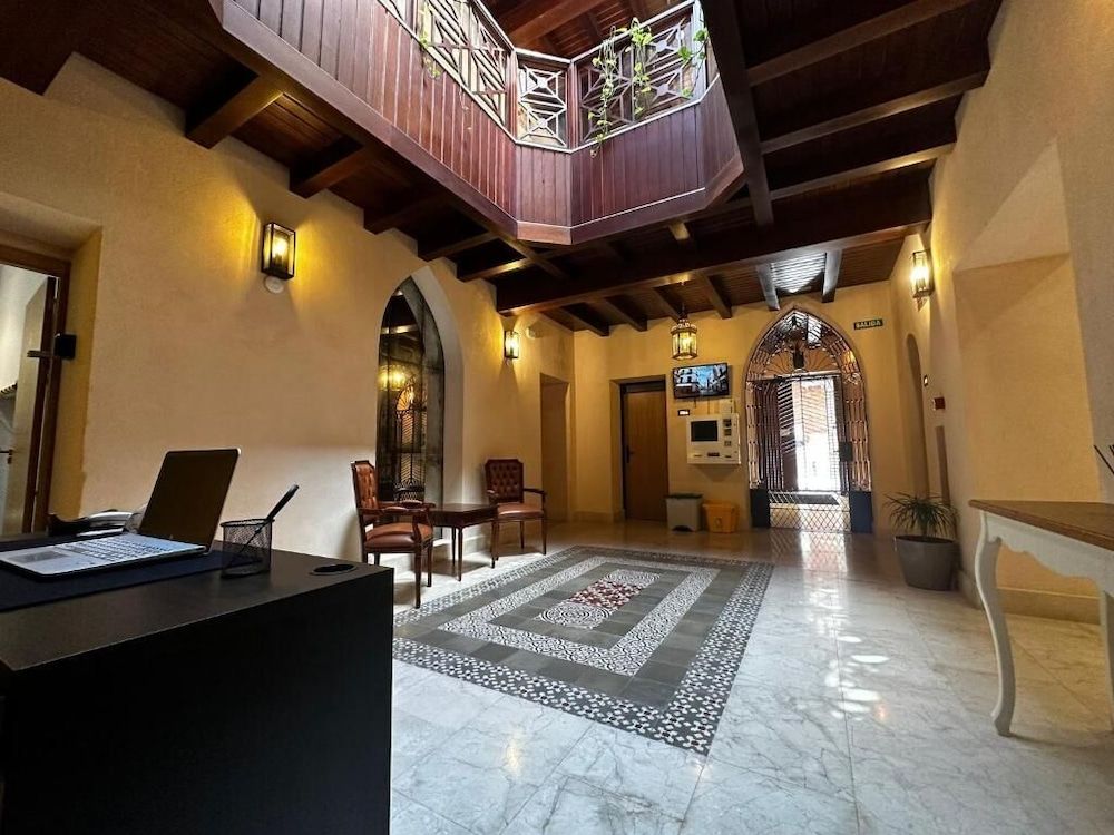 Hemd Hotels Puerta Real Boutique 2