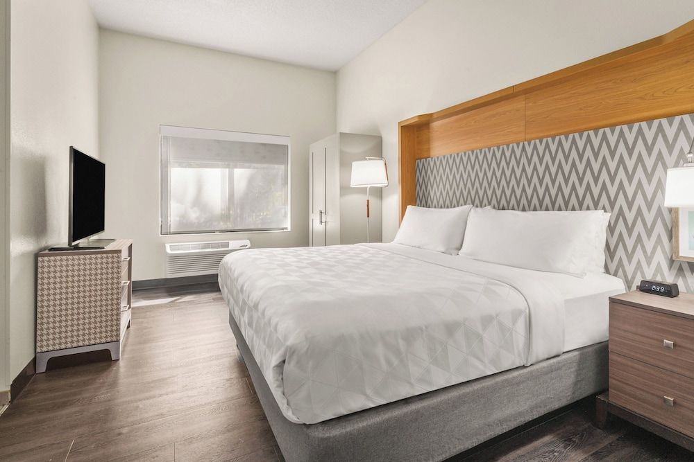 Holiday Inn & Suites BOTHELL by IHG 1