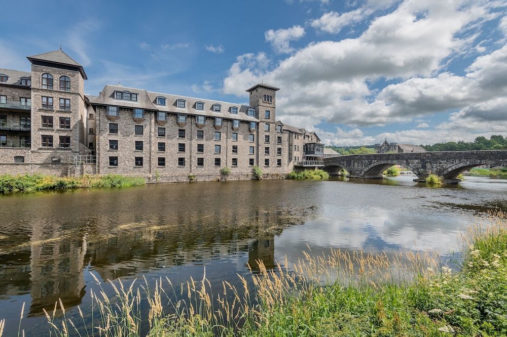The Riverside 1