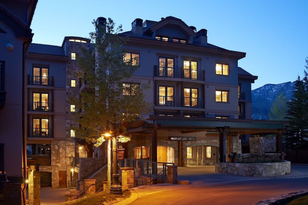 Inn at Lost Creek 1