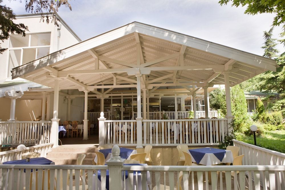 Hotel Oasis 1