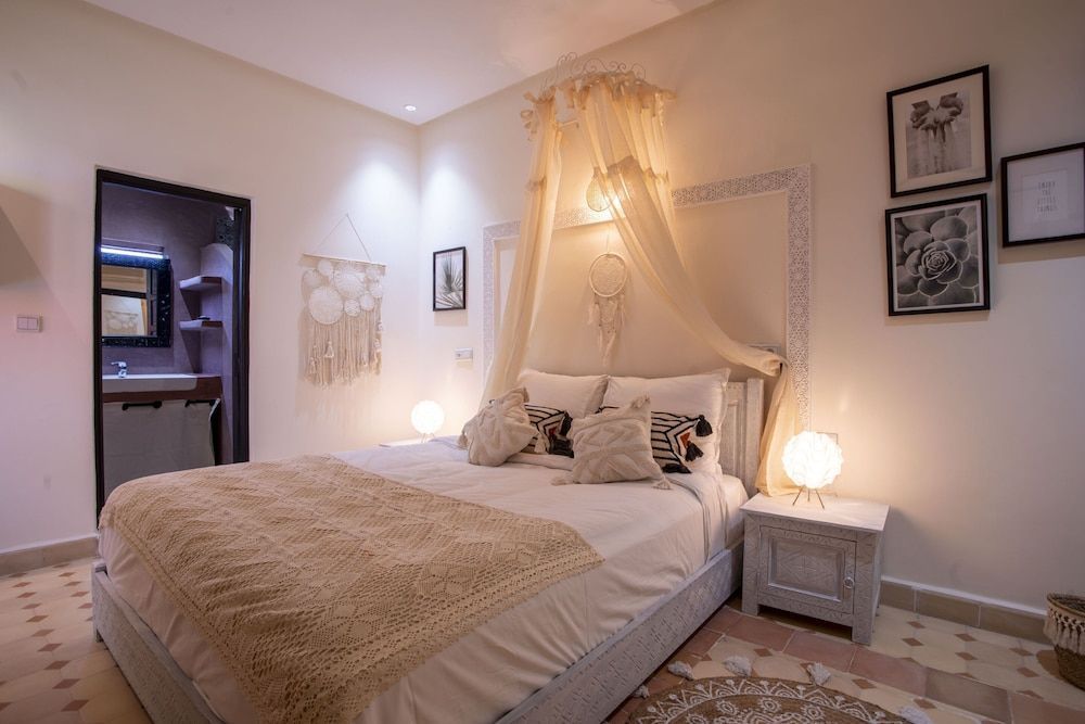Riad Tala 2