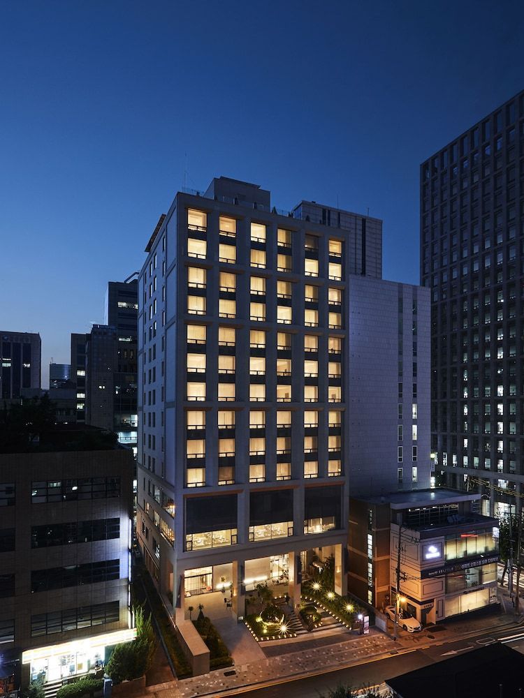 Hotel NewV 1
