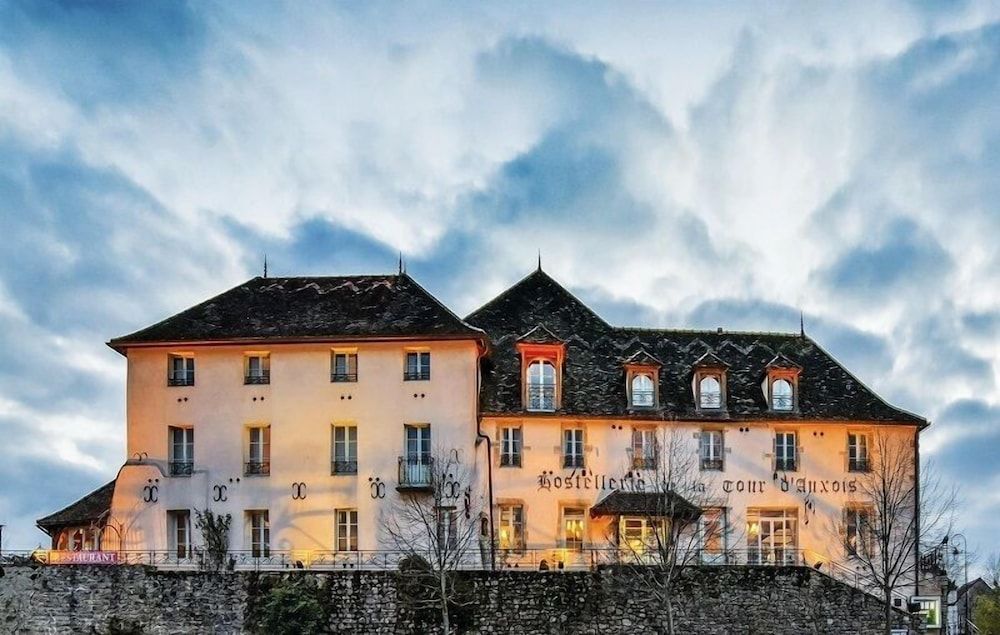 Hostellerie de la Tour d'Auxois 1