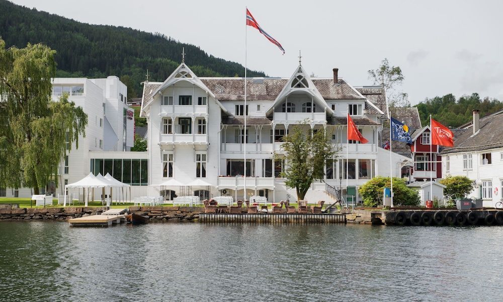 Thon Hotel Sandven 1