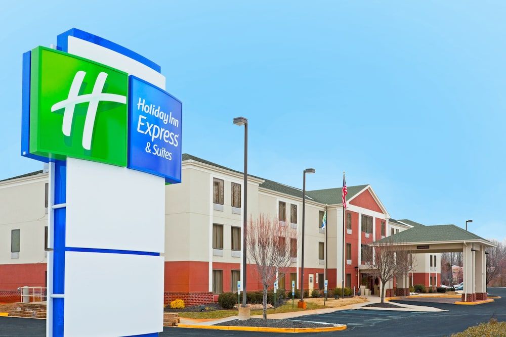 Holiday Inn Express & Suites CARNEYS POINT - PENNSVILLE by IHG 1