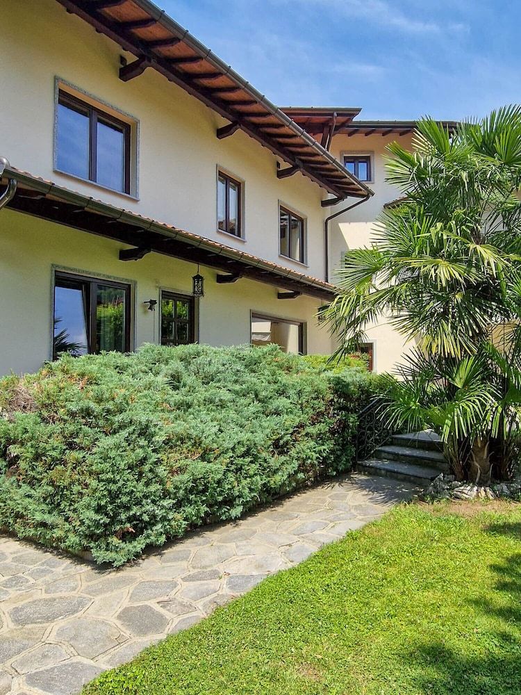 Villa Sarchi 1
