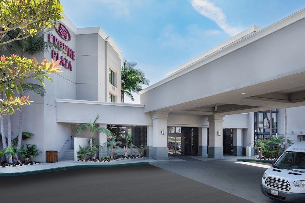Crowne Plaza COSTA MESA ORANGE COUNTY by IHG 1