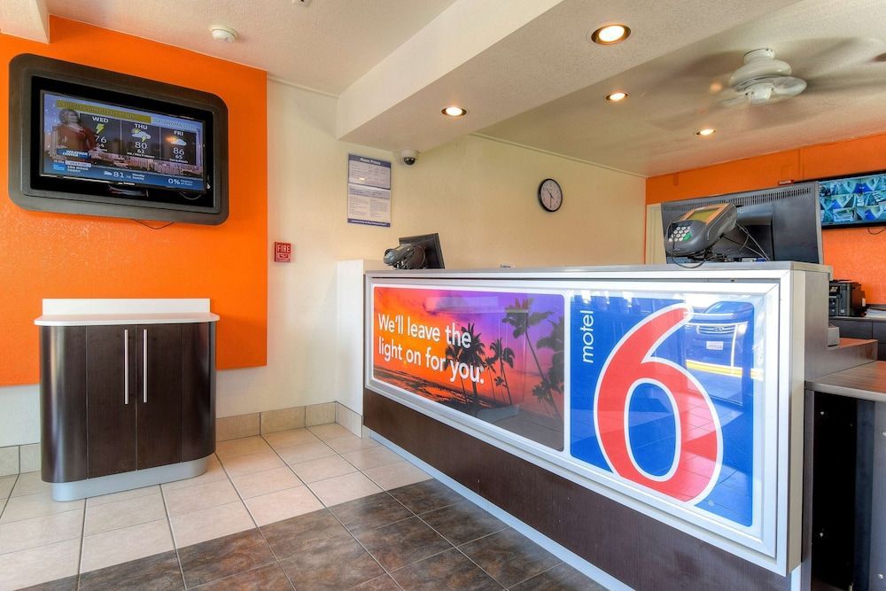 Motel 6-El Cajon, CA - San Diego 2
