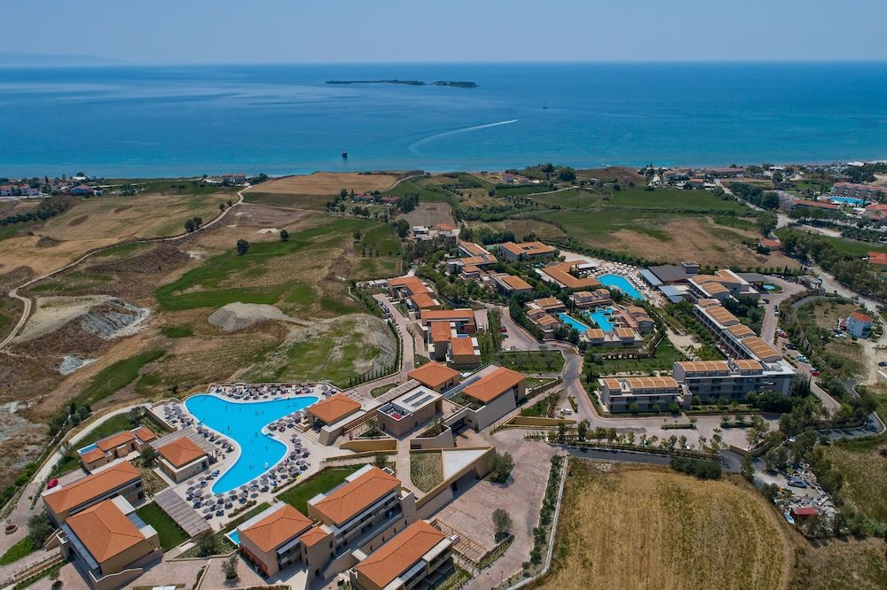 Apollonion Asterias Resort and Spa 1