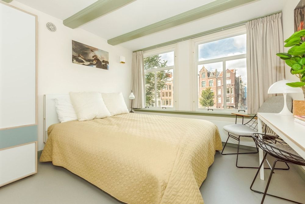 Red Ox - Super Central Canal View Rooms 1
