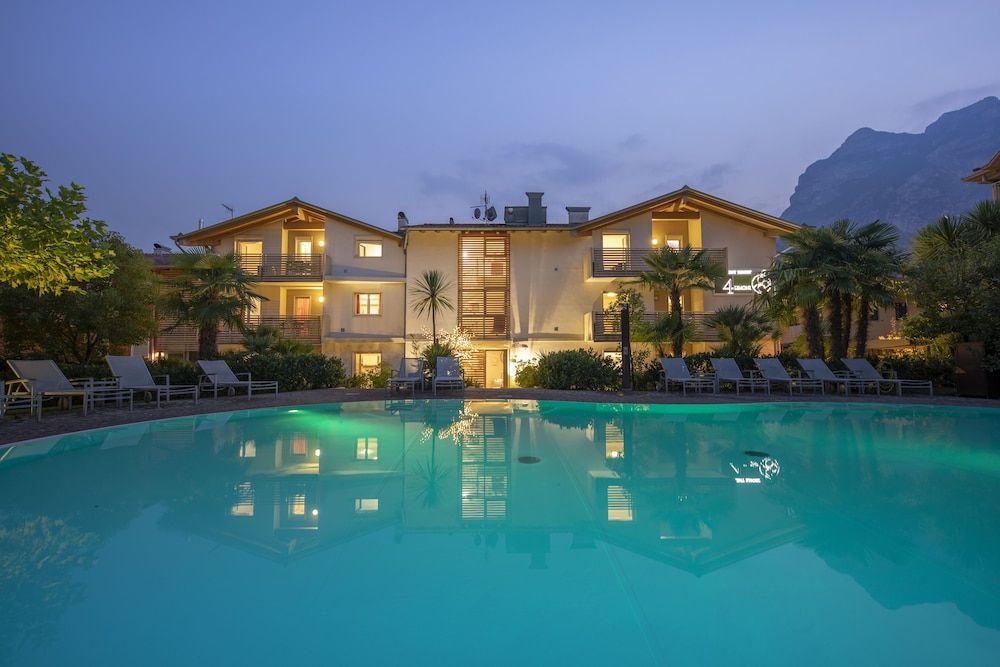 4 Limoni Apartment Resort 1