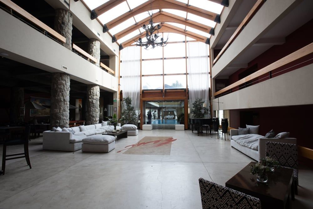 Cacique Inacayal Lake Hotel & Spa 2