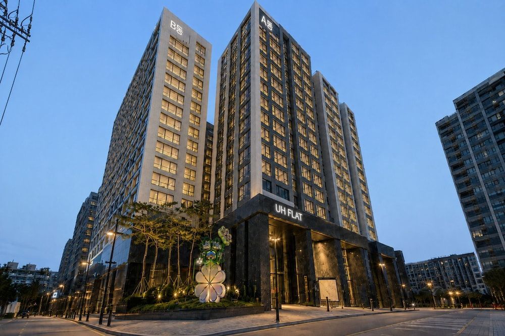 UH FLAT The SEOCHO 1