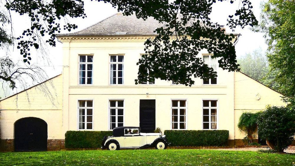 Maison De Plumes 1