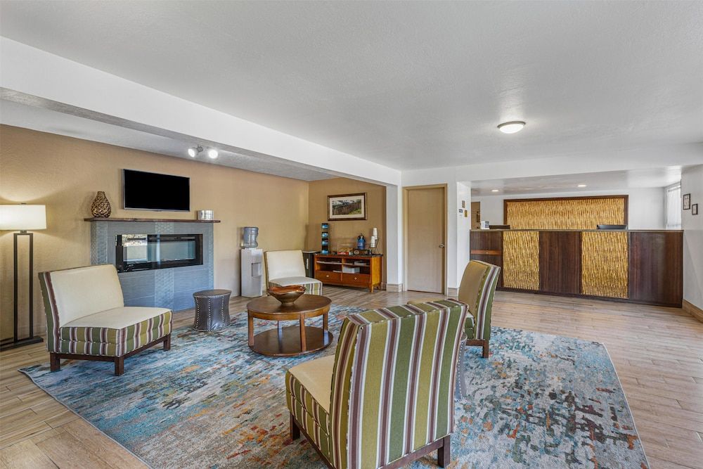 Best Western Pine Springs Inn 2