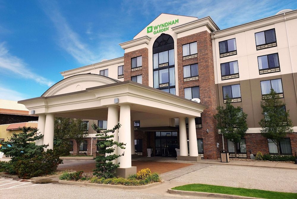 Wyndham Garden Erie 1