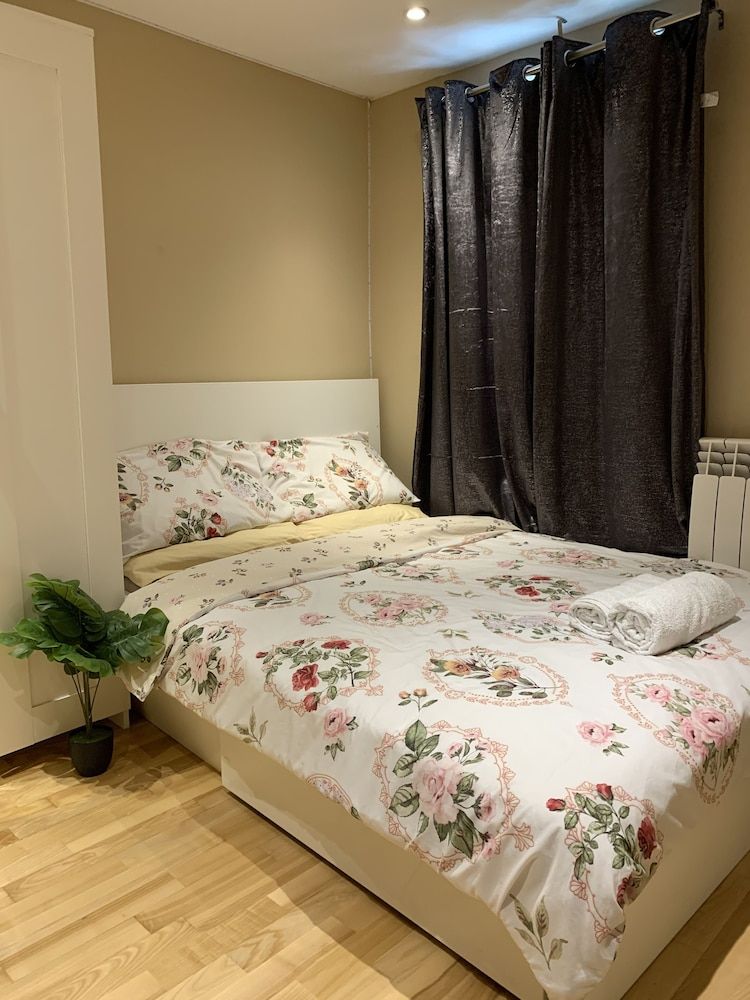Charming 2-bed Apartment in Kingston Upon Thames 2