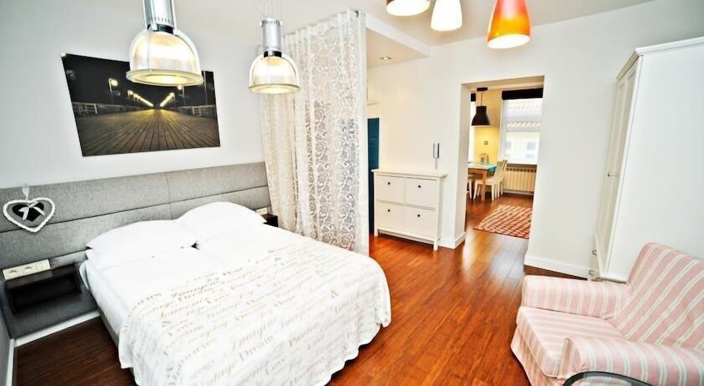 Grand Apartments - Aviator 1