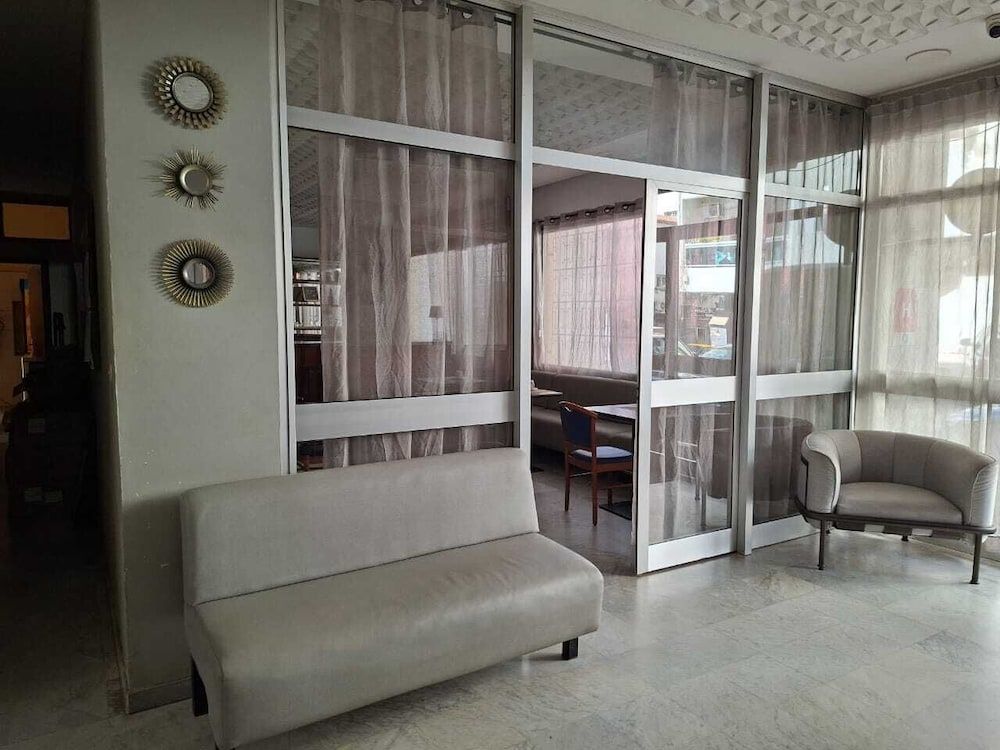 Paris - Dakar - hotel BARAKA - Dakar