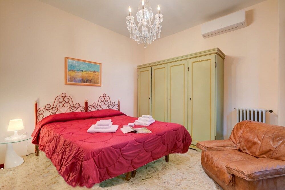 Villa Alberti Apt Emma 900m from Garda lake with Shared Garden - Happy Rentals 2