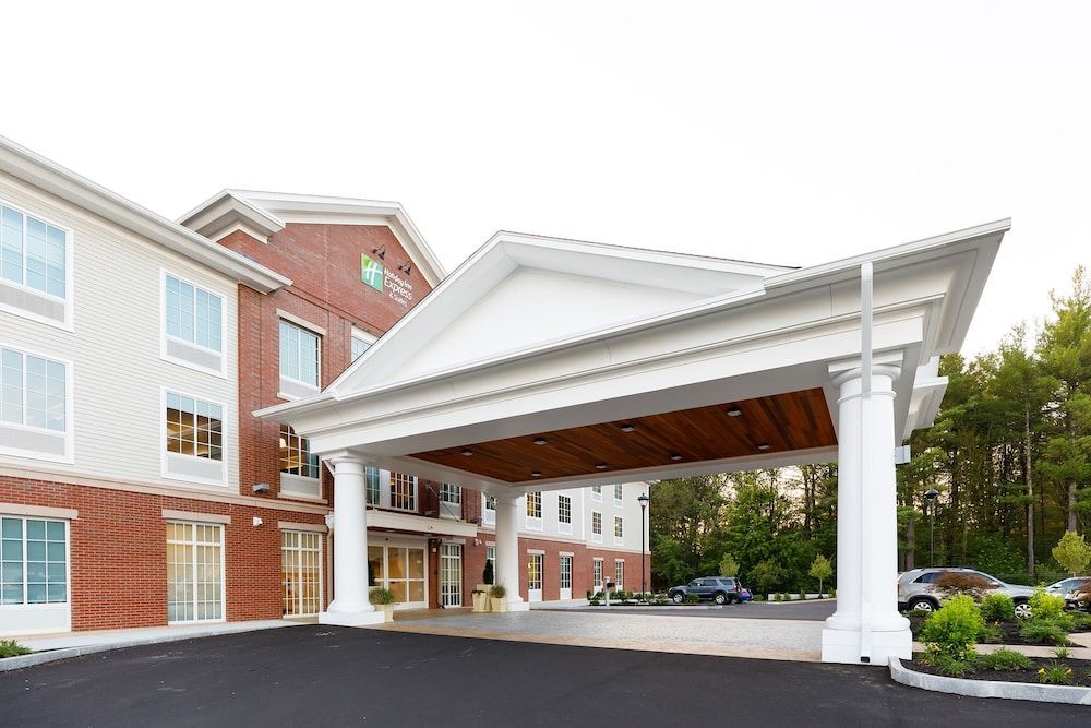 Holiday Inn Express & Suites STURBRIDGE by IHG 1