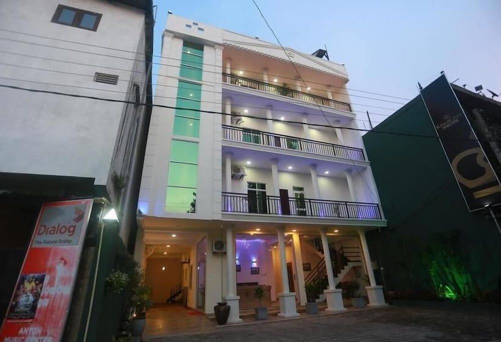 Kings Gate Airport transit Hotel 1