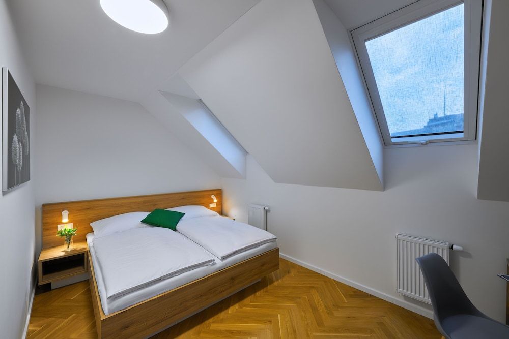 DownTown Suites Rubesova 2