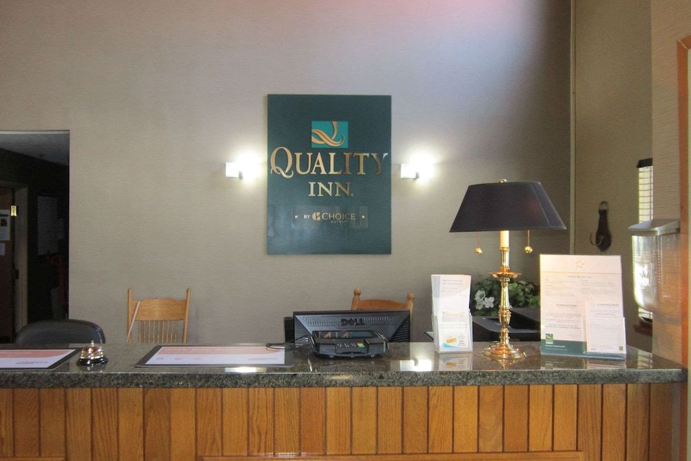 Quality Inn Nashville - Bloomington 2