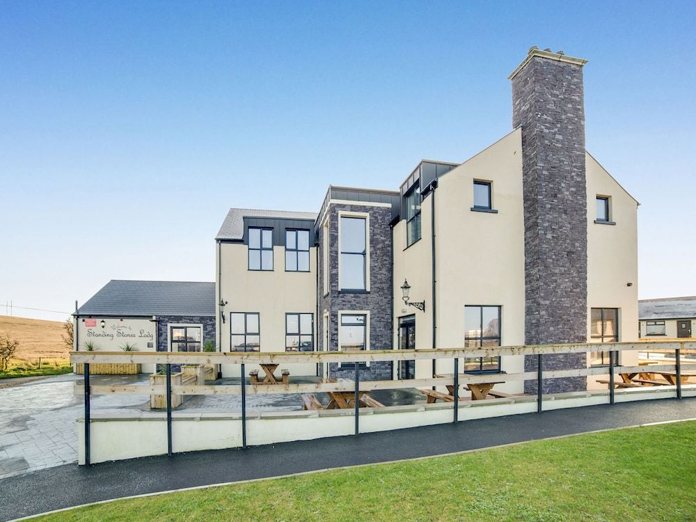 Standing Stones Lodge 1