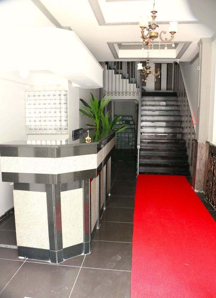 Grand Milan Hotel 2