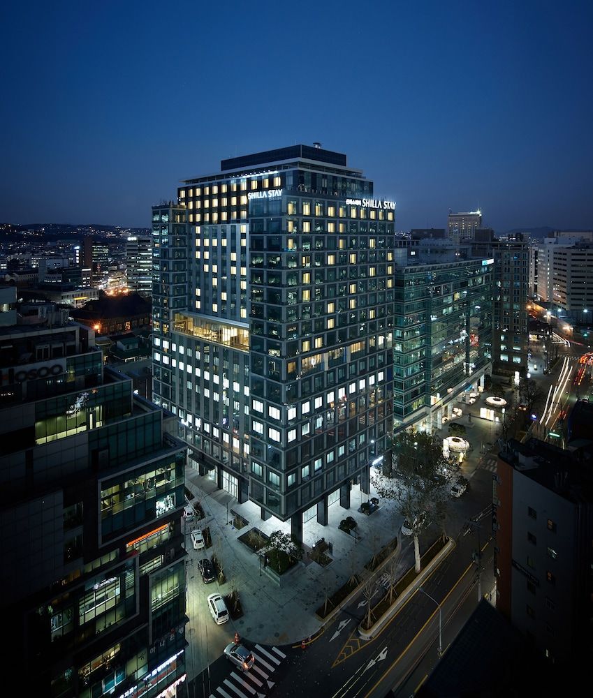 Shilla Stay Gwanghwamun Myeongdong 1